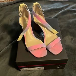 Vince Camuto Mejorla Sandals